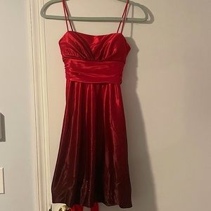 Red ombré juniors dress with sparkle glitter details